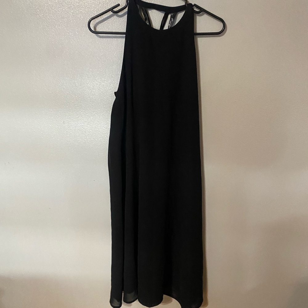 Elegant Black Sleeveless Dress